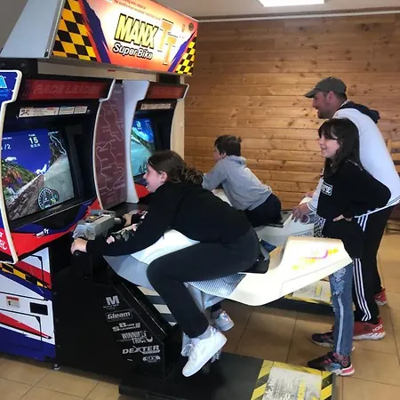 Lägenhet Super Le Bessard 6 Couchages Le Bois De La Reine *