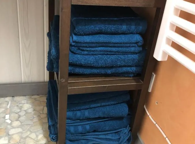 Super Le Bessard 6 Couchages Le Bois De La Reine * Besse-et-Saint-Anastaise